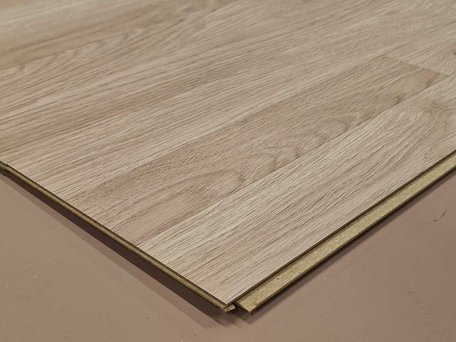 7 m2 laminaat plank - 1285 x 192 x 7 mm - afbeelding 1 van  2