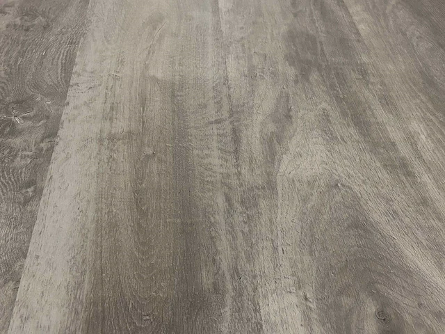 7 m2 laminaat plank - 1286 x 194 x 8 mm - afbeelding 1 van  3