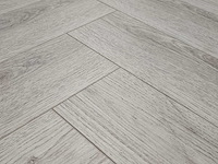 7 m2 laminaat visgraat - 665 x 133 x 8 mm - afbeelding 1 van  3