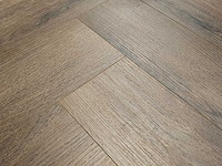 7 m2 laminaat visgraat - 665 x 133 x 8 mm - afbeelding 1 van  3