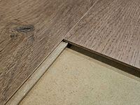 7 m2 laminaat visgraat - 665 x 133 x 8 mm - afbeelding 2 van  3