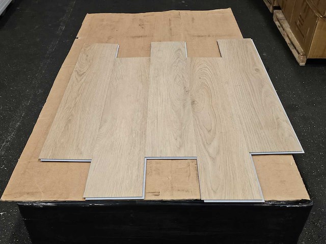 7 m2 pvc click plank met xps onderlaag - 750 x 150 x 5 mm - afbeelding 3 van  3