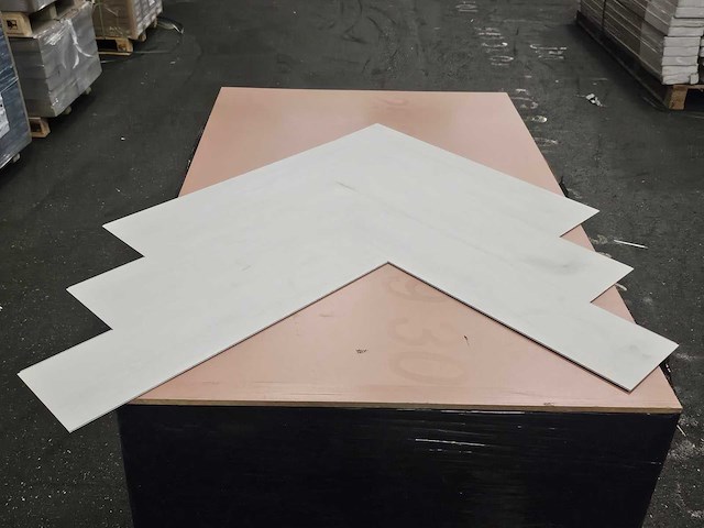7 m2 pvc spc click visgraat - 610 x 150 x 4 mm - afbeelding 1 van  1