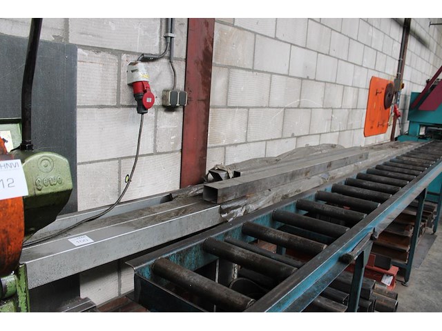 7 rvs kokers in diverse maatvoeringen w.o. 2x 6000x100x100 mm met wanddikte 3 mm. - afbeelding 1 van  2