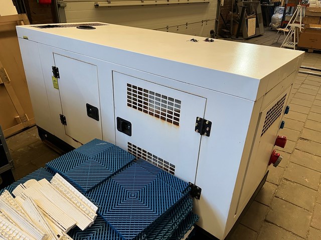 70 kva diesel aggregaat - afbeelding 12 van  12