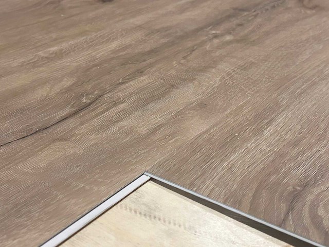70 m2 pvc spc click plank - 820 x 228 x 4 mm - afbeelding 2 van  3