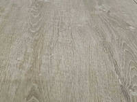 70 m2 pvc spc click tegel - 820 x 304 x 4 mm - afbeelding 1 van  3