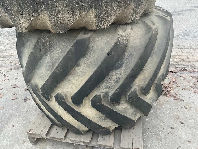 700/45-22.5 bandenset op 10 gaats velg voor graafmachine - afbeelding 4 van  17