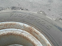 700/45-22.5 bandenset op 10 gaats velg voor graafmachine - afbeelding 17 van  17