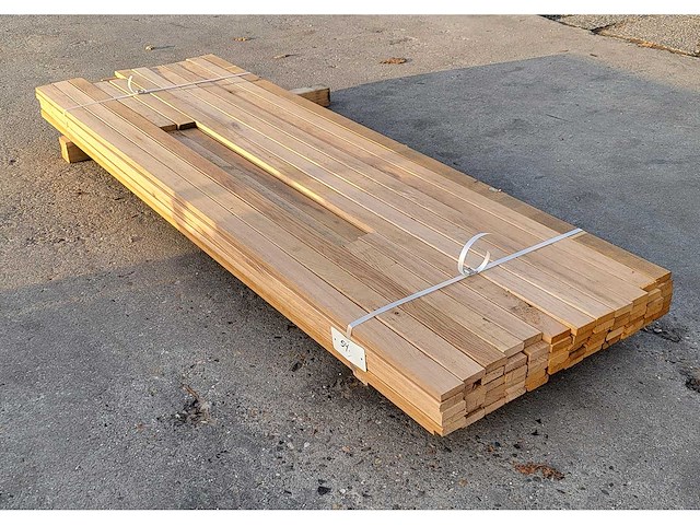70x eiken latten 18 x 55 mm, lengte 200cm - afbeelding 1 van  4