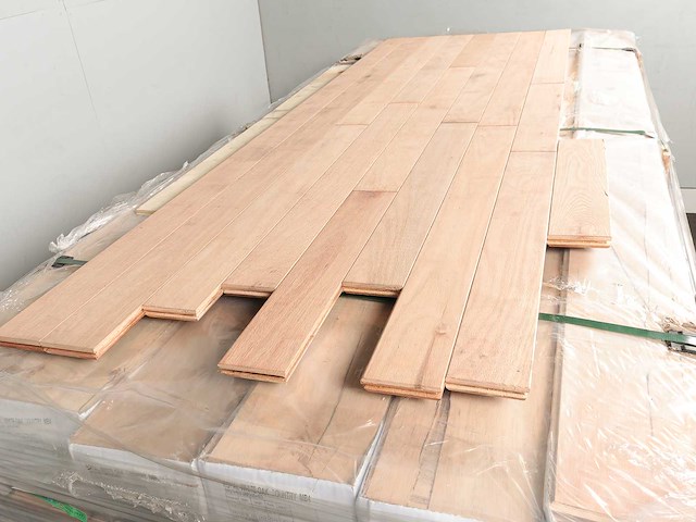 71 m2 parket eiken xl onbehandeld mutliplank - 2000 x 83 x 19 mm - afbeelding 2 van  4