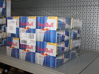 72 blikken red bull. tht juni 26. - afbeelding 2 van  2