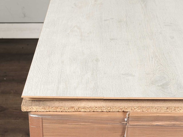 72 m2 laminaat plank - 1383 x 193 x 8 mm - afbeelding 2 van  4