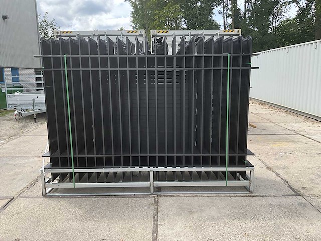 72 meter spijlen hekwerk / omheining hekwerk - afbeelding 1 van  2