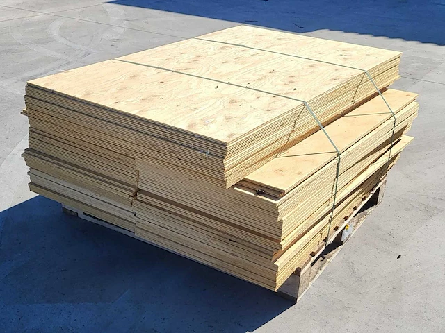 73 x fins vuren 12mm ( = 66m2 ) - afbeelding 3 van  4