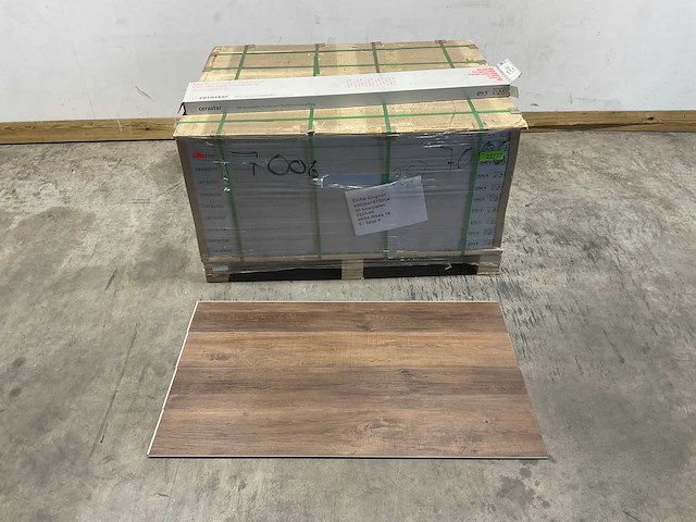73,7m² cerastar cognac eiken composiet kliklaminaat - afbeelding 1 van  8