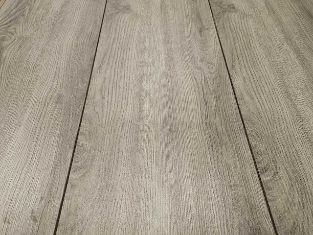 74 m2 laminaat plank - 1290 x 240 x 8 mm - afbeelding 1 van  3