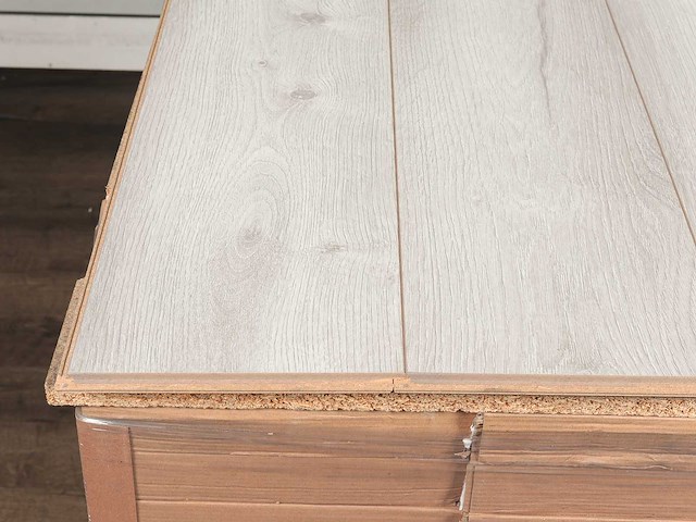 74 m2 laminaat plank - 1383 x 193 x 10 mm - afbeelding 2 van  4