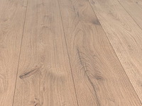 74 m2 laminaat plank watervast - 1383 x 193 x 7 mm - afbeelding 1 van  4