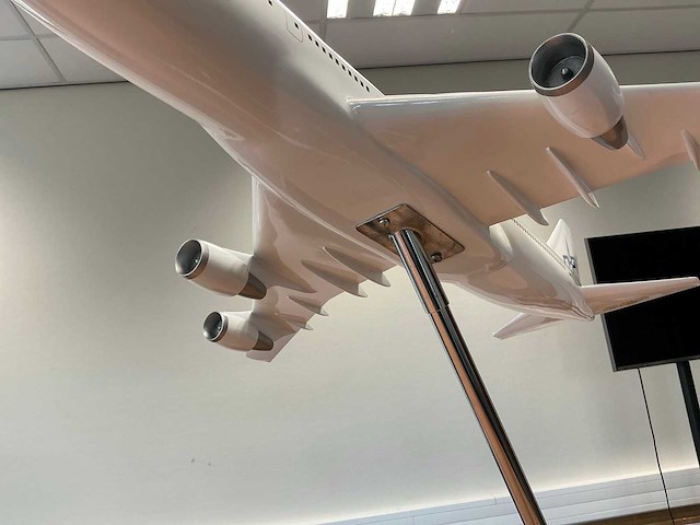 747-400 schaalmodel vliegtuig - afbeelding 5 van  6