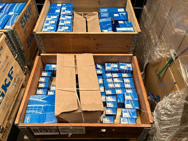 75 kg net automotive bearings from skf - afbeelding 1 van  3