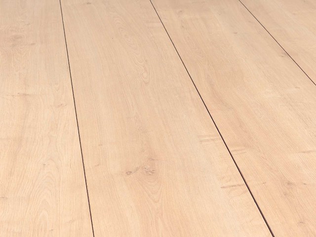 75 m2 laminaat plank - 1383 x 244 x 8 mm - afbeelding 1 van  4