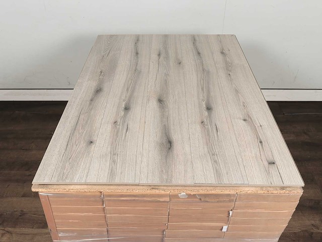 75 m2 laminaat plank watervast - 1383 x 193 x 12 mm - afbeelding 3 van  4