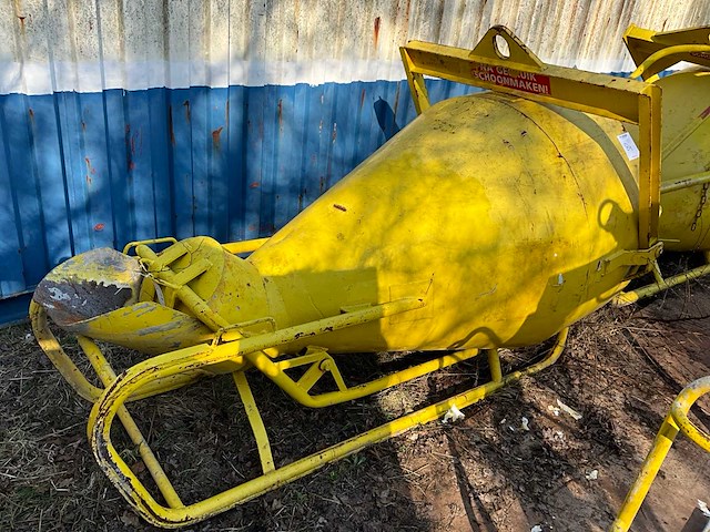 750l betonkubel - afbeelding 2 van  4