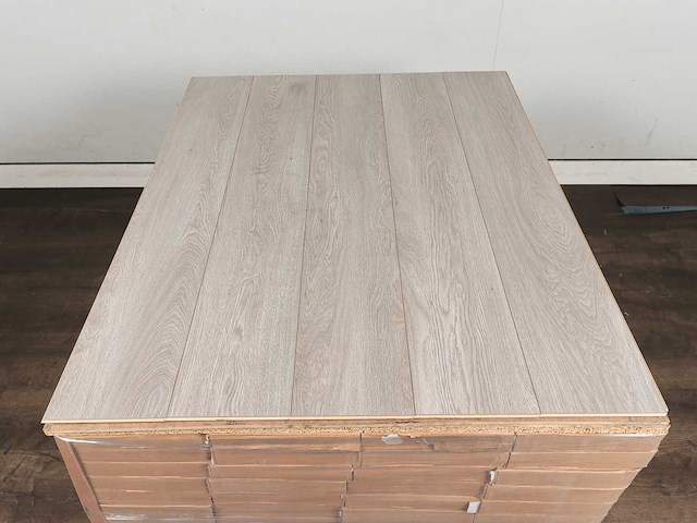 77 m2 laminaat plank - 1261 x 192 x 7 mm - afbeelding 3 van  4