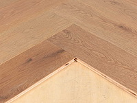 77 m2 parket eiken visgraat mutliplank - 660 x 110 x 14 mm - afbeelding 2 van  4