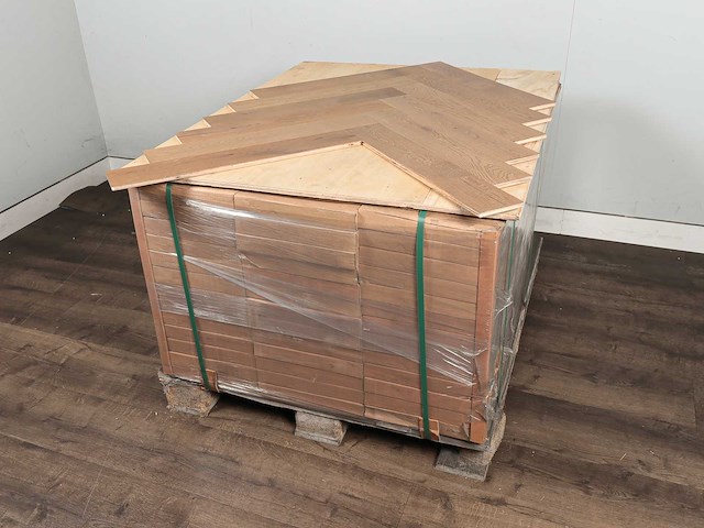 77 m2 parket eiken visgraat mutliplank - 660 x 110 x 14 mm - afbeelding 4 van  4
