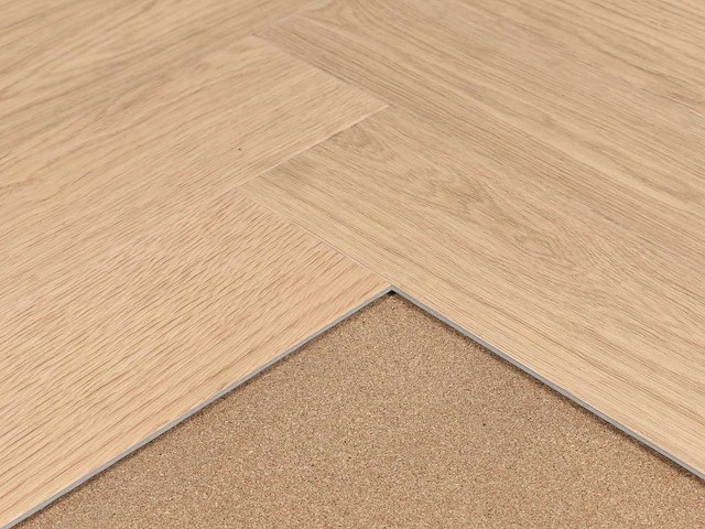 77 m2 pvc click visgraat met geintegreerde xps onderlaag - 639,5 x 127,9 x 5+1 mm - afbeelding 1 van  1