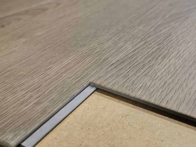 78 m2 pvc spc click plank - 520 x 150 x 4 mm - afbeelding 2 van  3