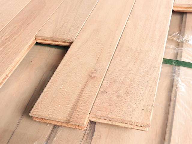 79 m2 parket eiken xl onbehandeld mutliplank - 2000 x 83 x 19 mm - afbeelding 2 van  4