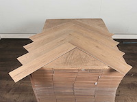 79 m2 pvc spc click visgraat - 750 x 150 x 4+1 mm met xps onderlaag - afbeelding 3 van  4