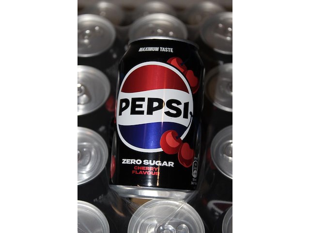 7up lemon & lime. 34 trays a 24 blikken 0,33l. totaal 816 blikken. tht 4-26. bod is inclusief 122 euro stat... - afbeelding 2 van  2