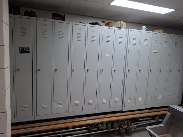 7x 2-deurs kledinglocker - afbeelding 1 van  3