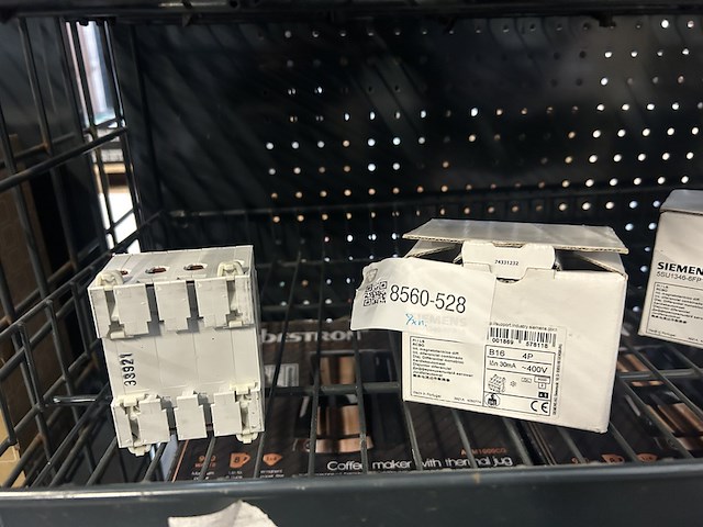 7x aardlekautomaat 16a 30ma b-kar 3p+n siemens, 5su13466fp16 - afbeelding 7 van  7