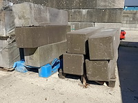 7x betonnen doorrijverbod paal - afbeelding 4 van  4