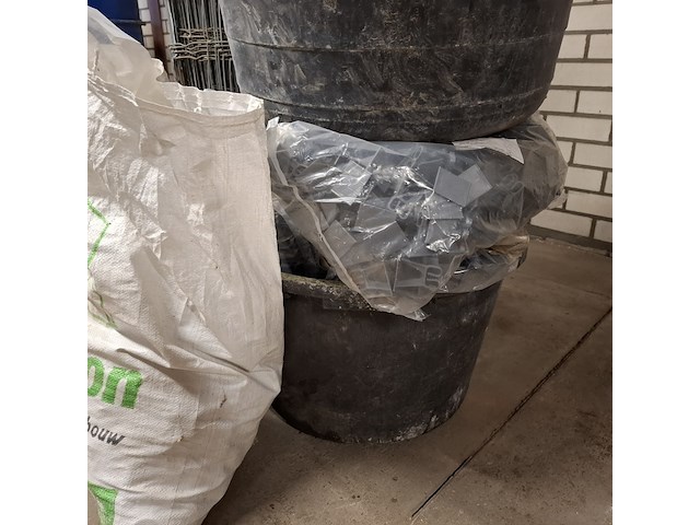 7x buis en partij conus voor centerpen - afbeelding 9 van  22