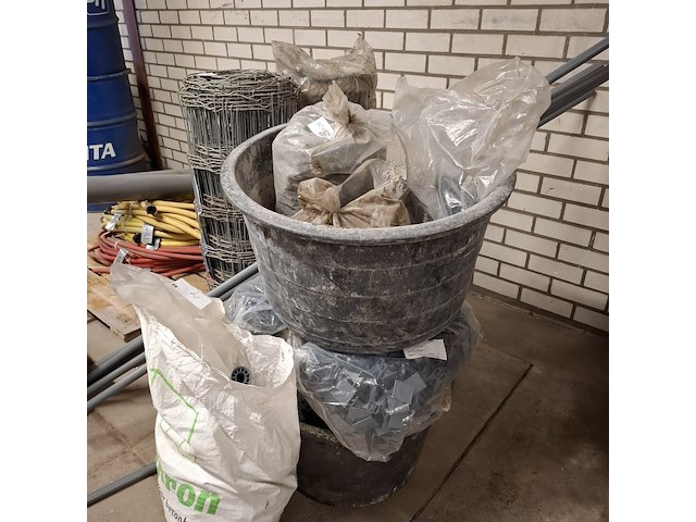 7x buis en partij conus voor centerpen - afbeelding 18 van  22