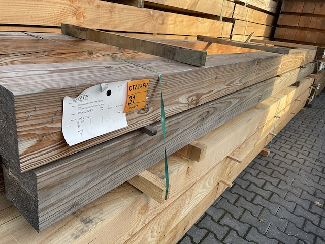 7x douglas balken fijnbezaagd, 200x200mm, lengte 500cm - afbeelding 2 van  3