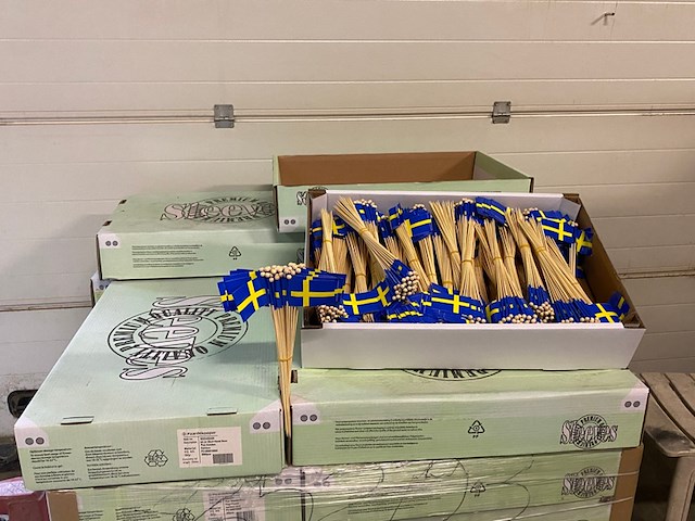 7x dozen a 2000 stuks zweedse steekvlagetjes - afbeelding 1 van  5