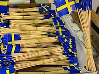 7x dozen a 2000 stuks zweedse steekvlagetjes - afbeelding 2 van  4