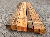 7x eiken balken fijnbezaagd, 150x150mm, lengte 500cm