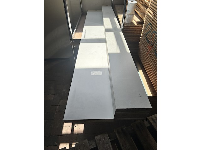 7x gemelamineerde meubelpanelen / interieurbouwpanelen, gemelamineerd, basic white (wit) - afbeelding 1 van  3