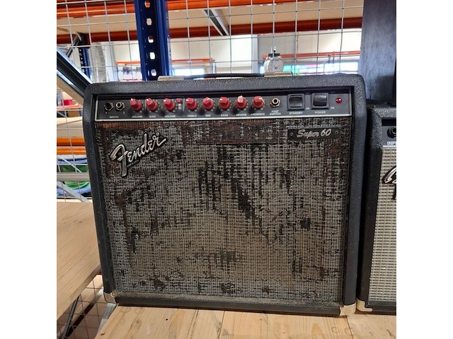 7x gitaarversterker en gitaar, o.a. fender - afbeelding 2 van  7