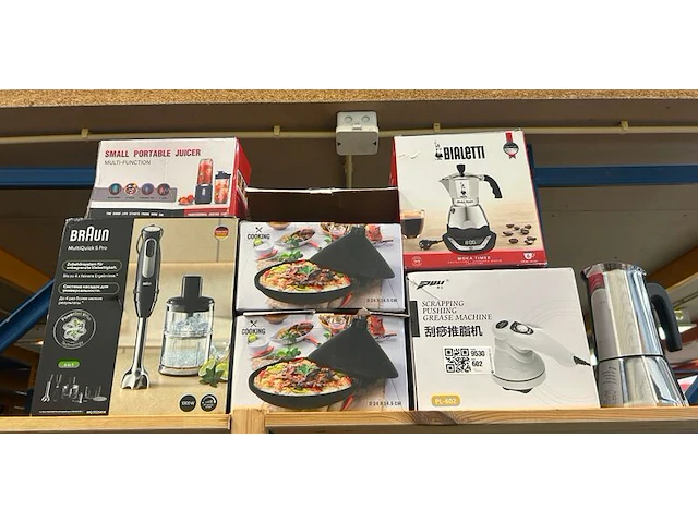 7x huishoudelijke apparaten, keukenapparatuur, w.o. braun, cooking, bialetti - afbeelding 1 van  6