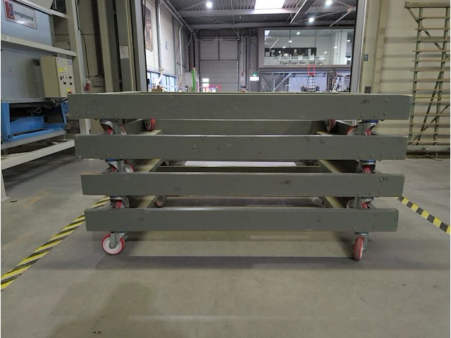7x intern transportmiddel op 4x zwenkwiel - afbeelding 2 van  6