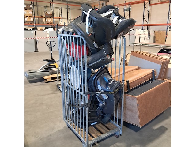 7x kinderautostoel, o.a. maxi cosi - afbeelding 13 van  21